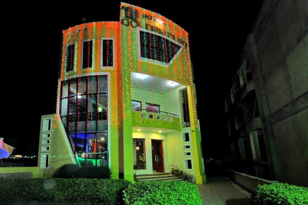 Golden Dust Otel Puri Dış mekan fotoğraf